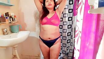 Seductive Indian Housewife Reveals Her Innermost Desires In Part 26