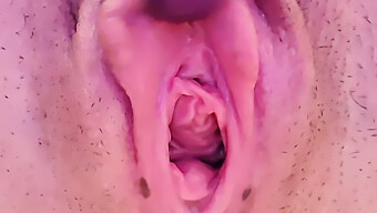 Masturbácia S Klitorisovým Vibrátorom A Creampie Orgazmom